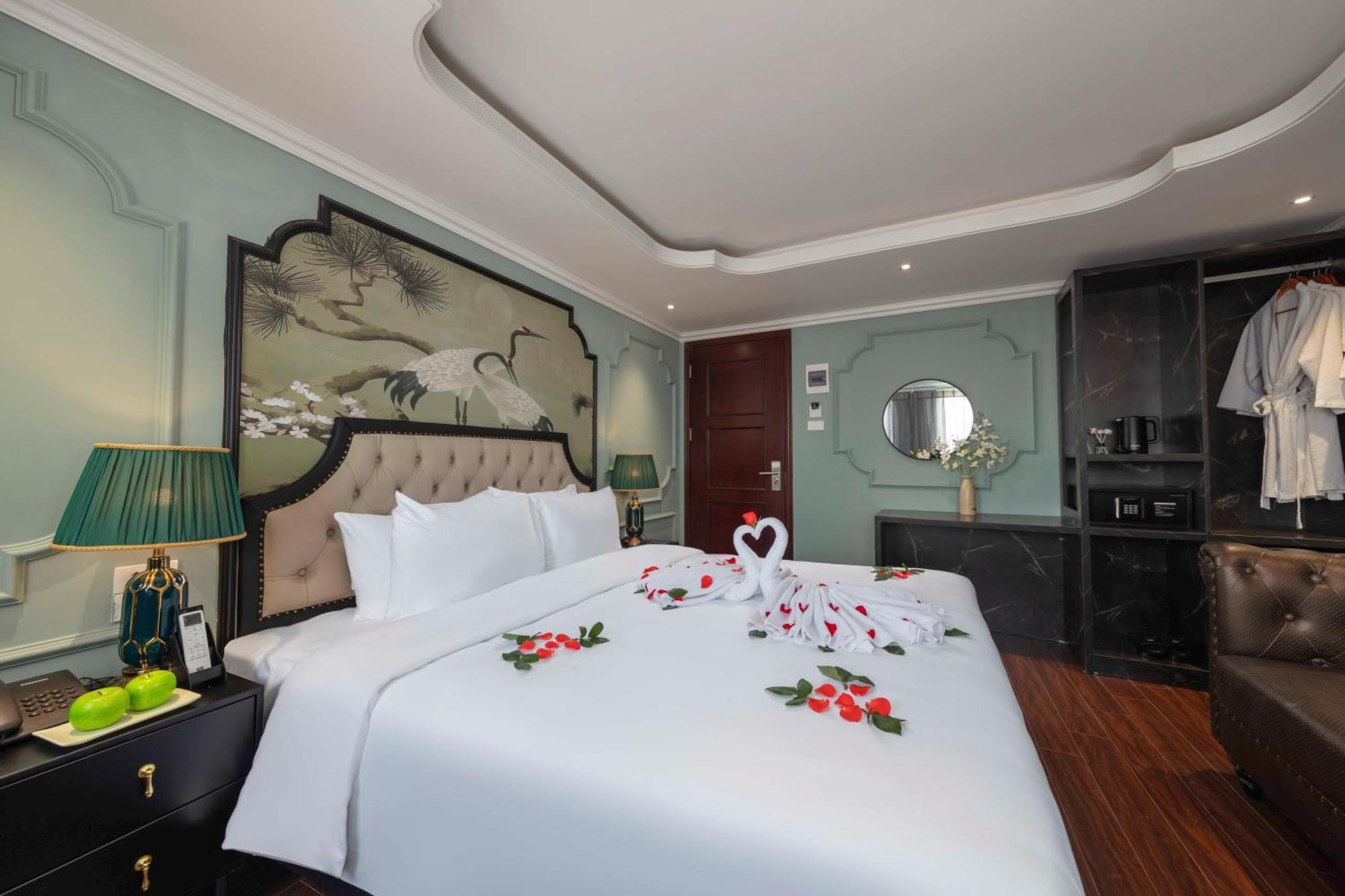 Madelise Palace Hotel & Travel, Hanoi